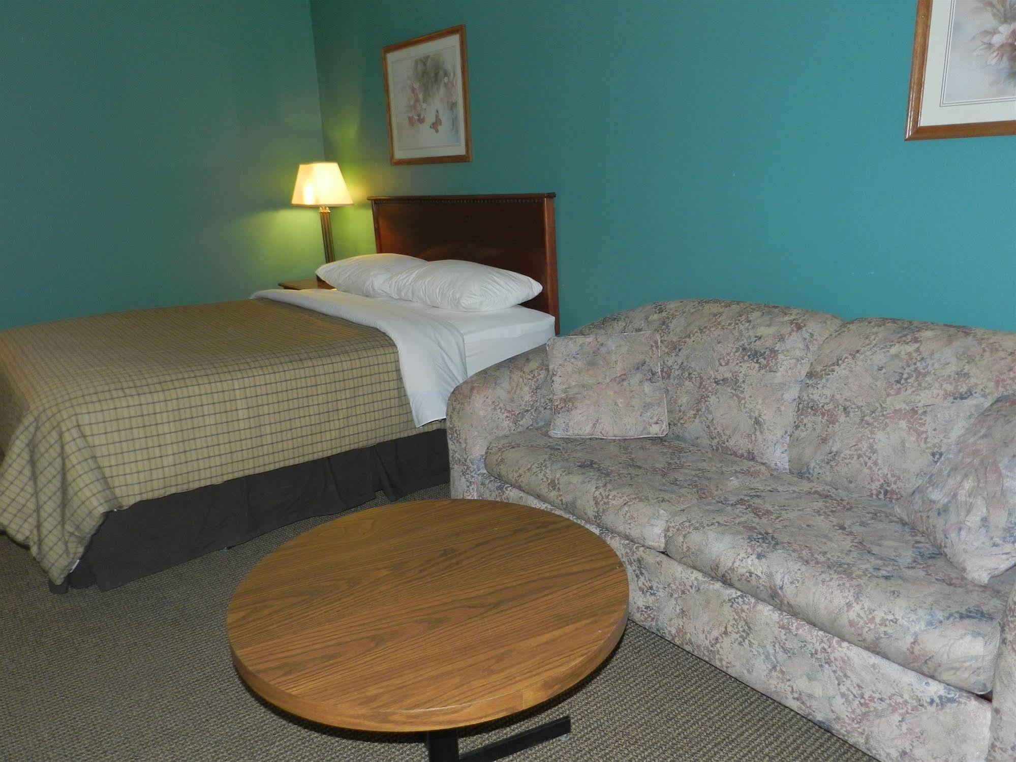 Motel Bavaria Radium Hot Springs Exterior foto